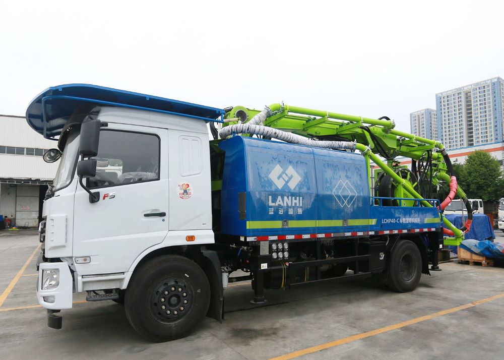 混凝土濕噴臺(tái)車在各類工程施工中的應(yīng)用與優(yōu)勢(shì)(圖1)