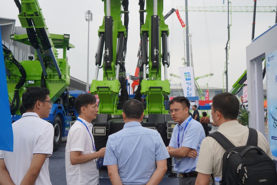 2025長(zhǎng)沙國(guó)際工程機(jī)械展，藍(lán)海智能的四大智能產(chǎn)品引爆展區(qū)(圖4)