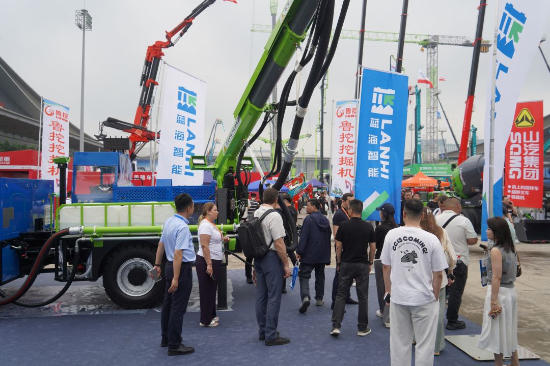 2025長(zhǎng)沙國(guó)際工程機(jī)械展，藍(lán)海智能的四大智能產(chǎn)品引爆展區(qū)(圖5)